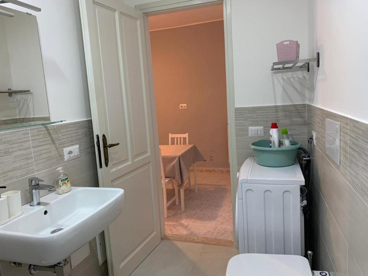 Il Nido Delle Rondini Apartment Formia Bagian luar foto