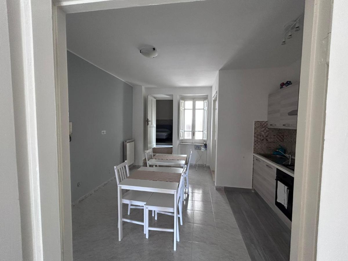 Il Nido Delle Rondini Apartment Formia Bagian luar foto