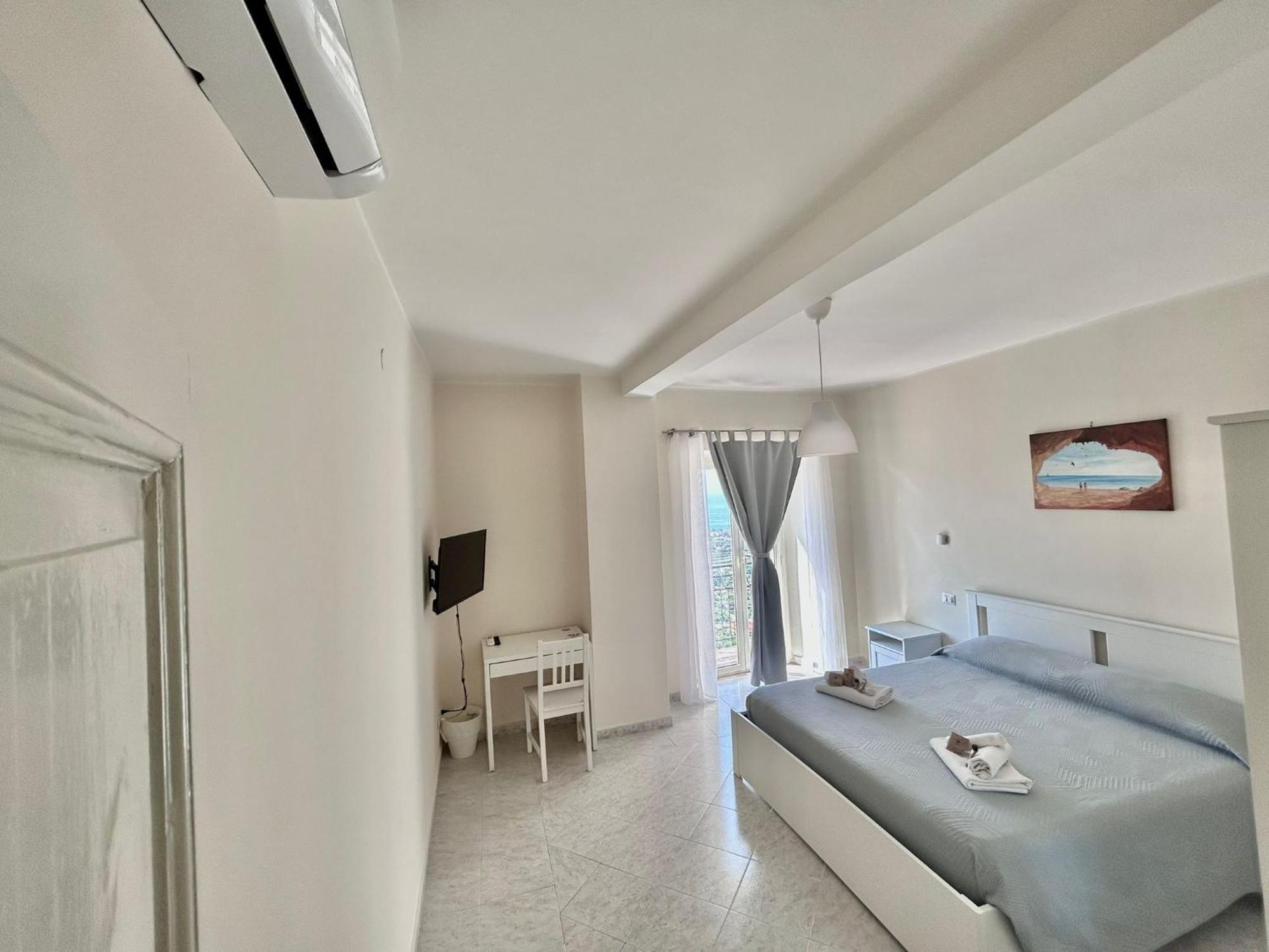Il Nido Delle Rondini Apartment Formia Bagian luar foto